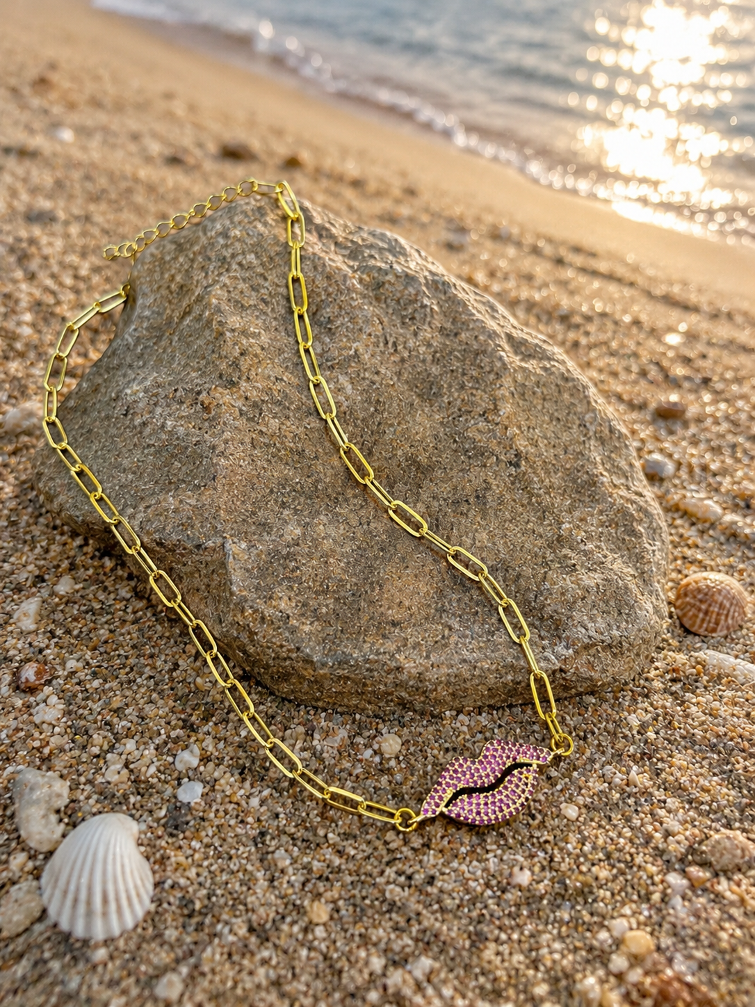Pink Lips Pendant Neckchain