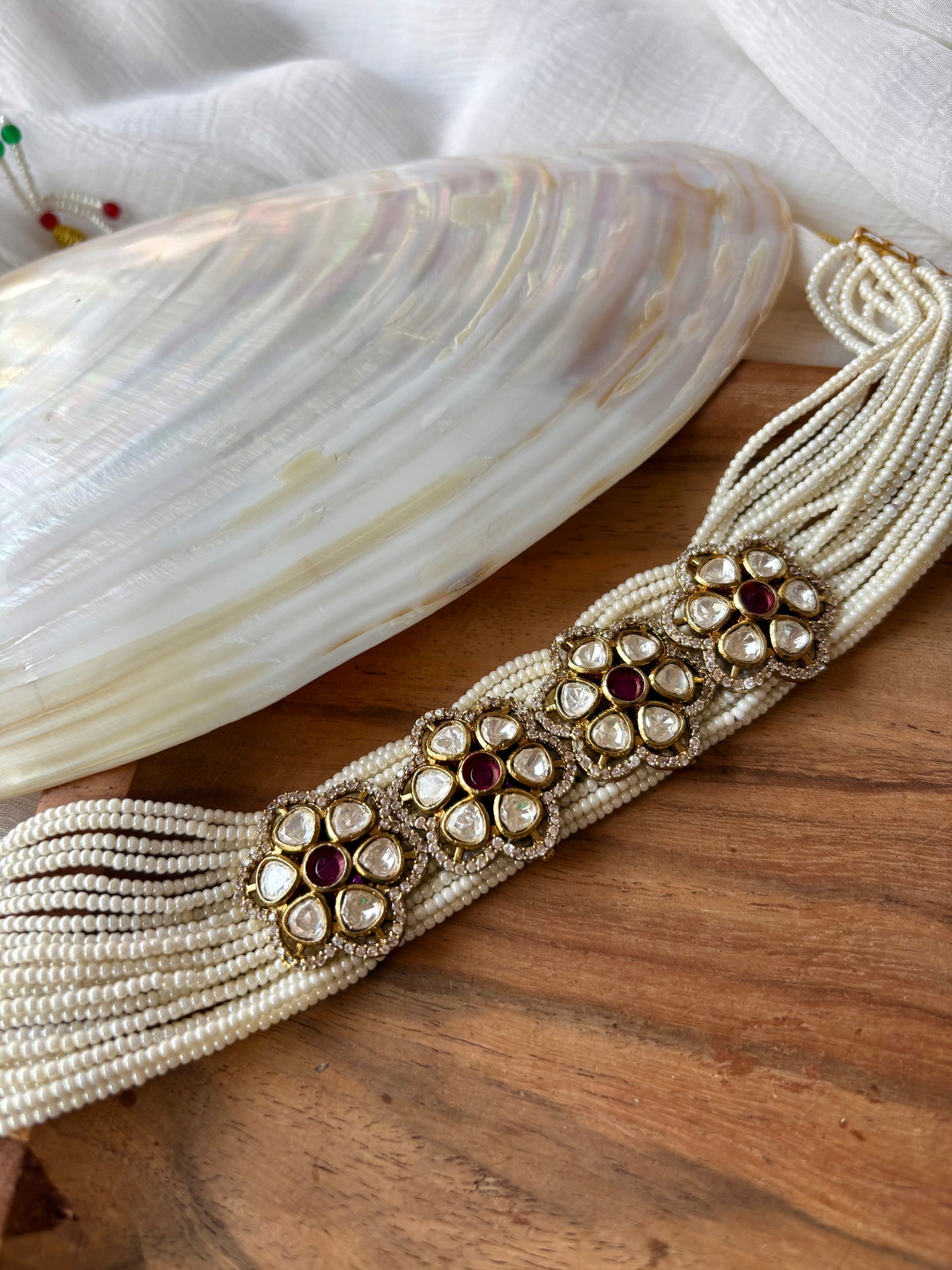 Zainab Choker
