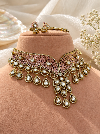 Aitbaar Necklace Set