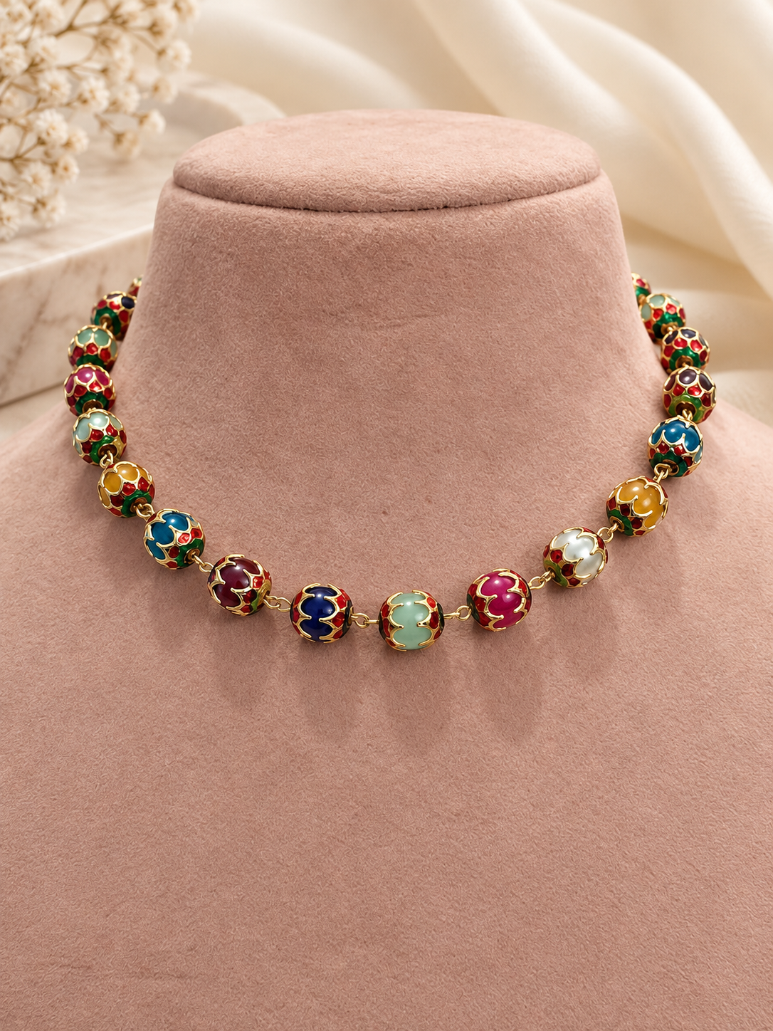 Aafiya Choker